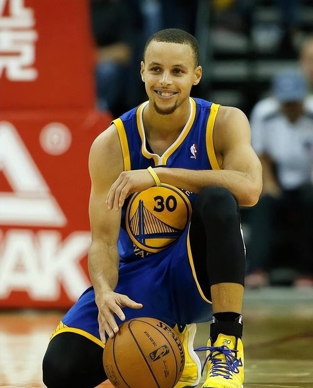 交由指定助 交由指定助